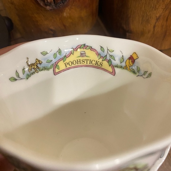 Royal Doulton x Disney tea cup and saucer - Picture 3 of 9